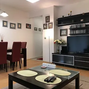 Astor Apartment